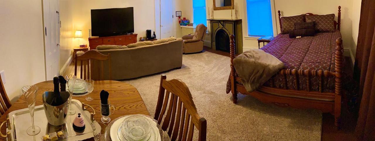 Tillinghast Manor Bed & Brunch Ovid エクステリア 写真